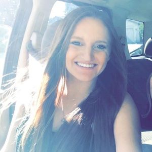 Meet your Posher, Mckenzie